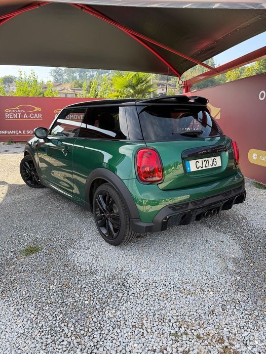 MINI 3 Portas Cooper S Aut. JCW foto 4