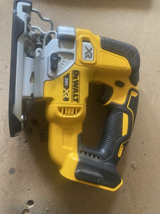 Wyrzynarka Dewalt