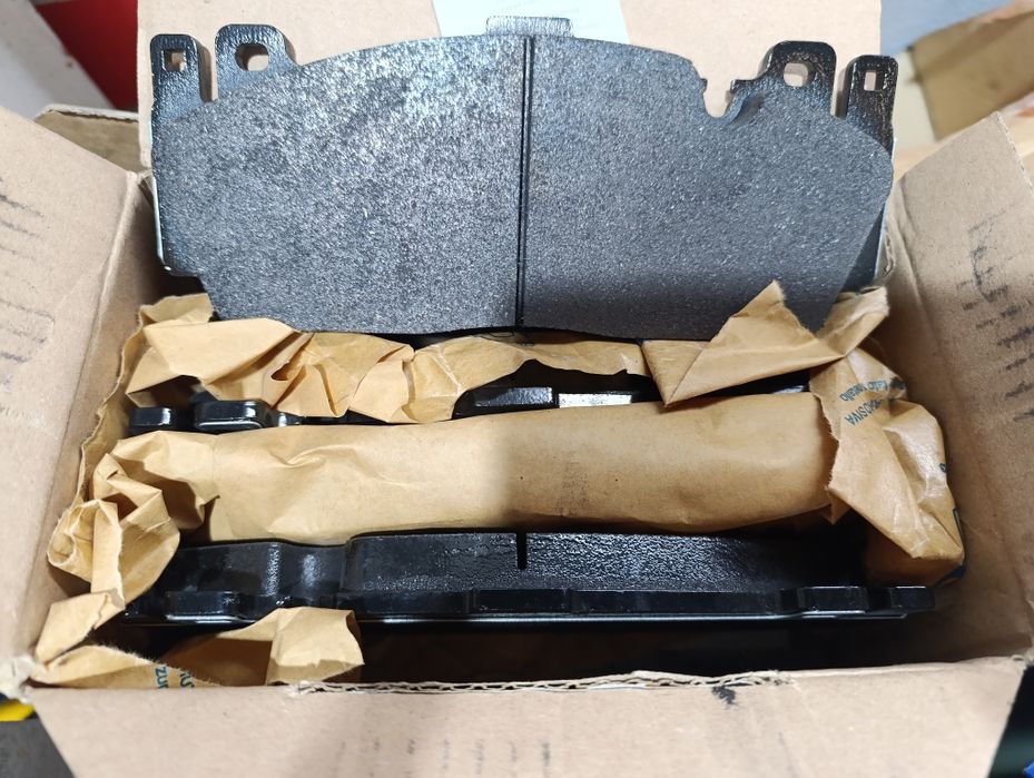 Pastilhas frente M4 travagem cerâmica