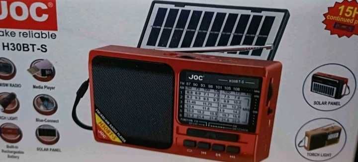 Przenośne czerwone radio