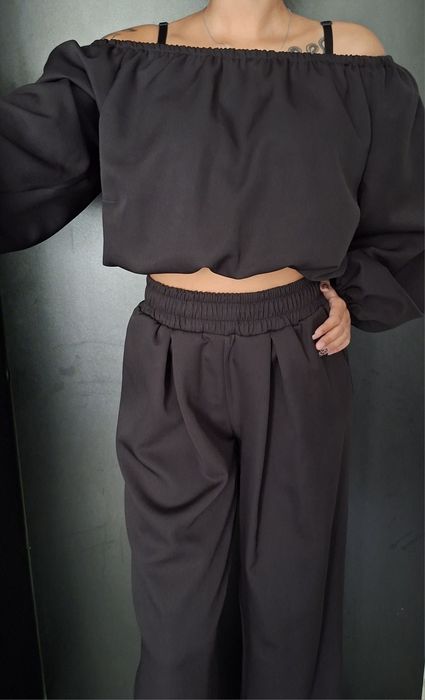 Komplet czarny dresowy