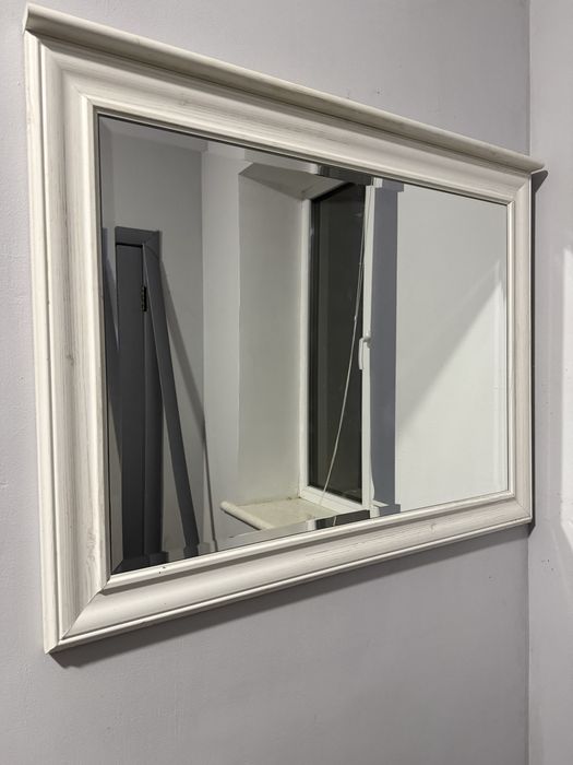 Дзеркало настінне