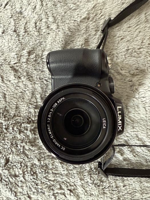 Panasonic Lumix DMC-FZ200