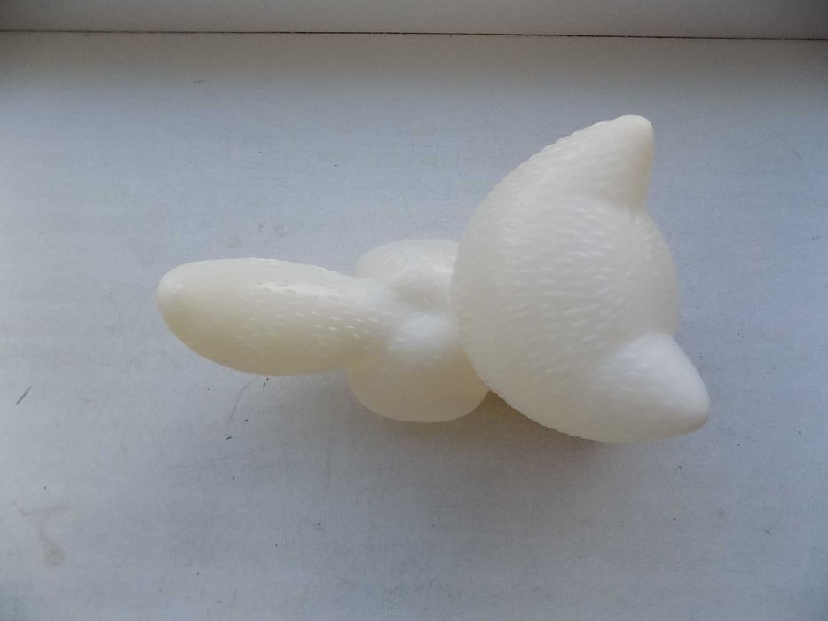 Игрушка полиэтилен СССР Котенок с мячом Клеймо