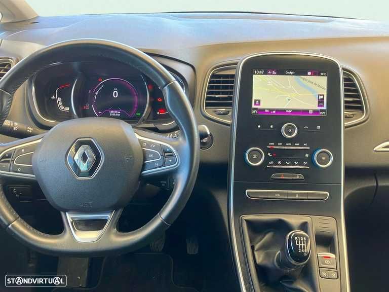 Renault Grand Senic 1.6 com 130 cv.
