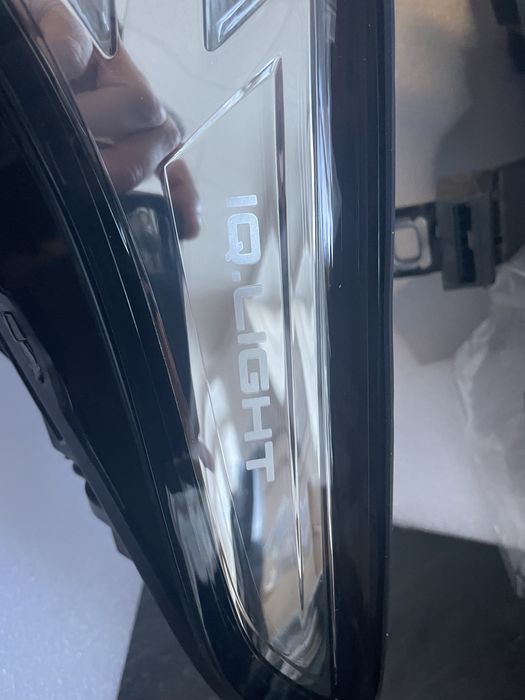 vw  id4x Фари передні , є будь-які запчастини до id4 id6 mnv ens1 enp