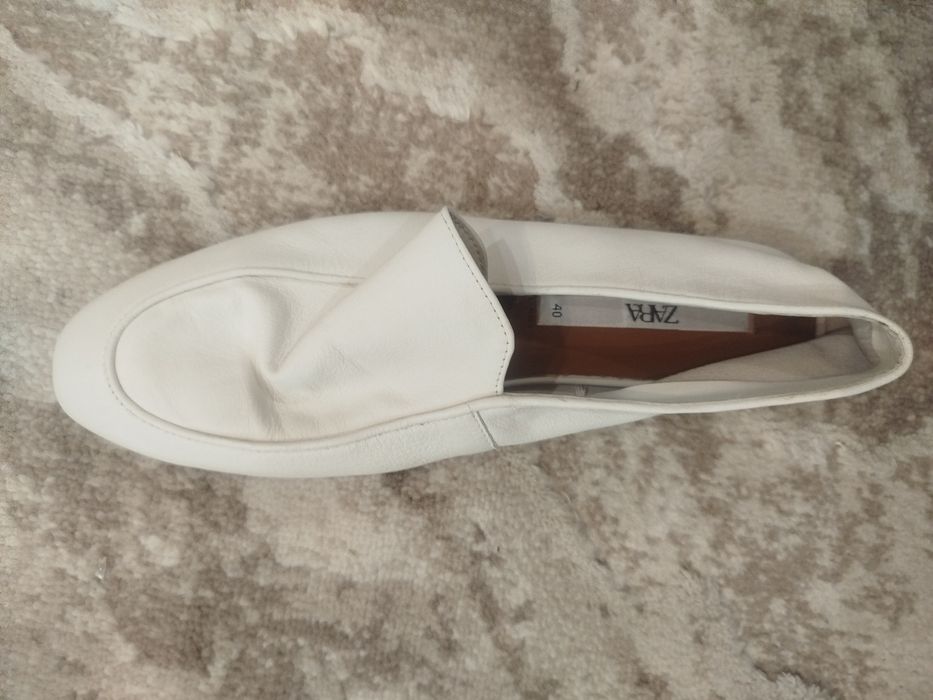 Продам нові лофери Zara.