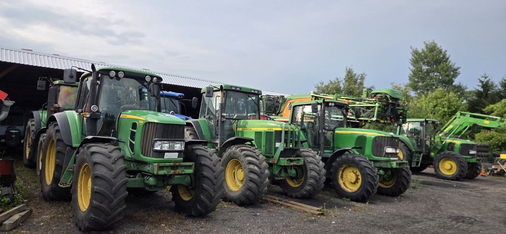 Ciągnik rolniczy John deere 7810