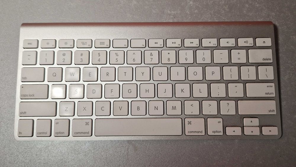 Laptop MacBook AIR 13 2015 + ZAS + klawiatura