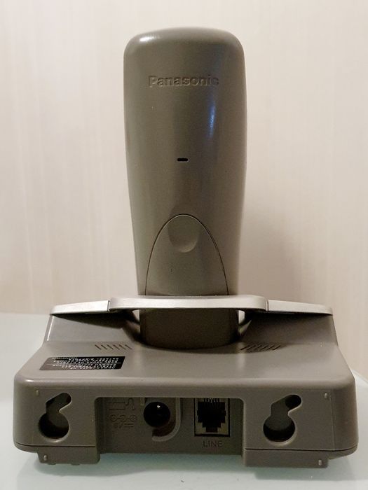 Телефон стационарный беспроводный Panasonic KX-TG1107