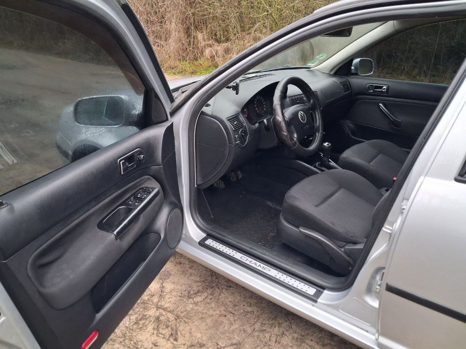 Продам Volkswagen Golf 4 1.4 16 V