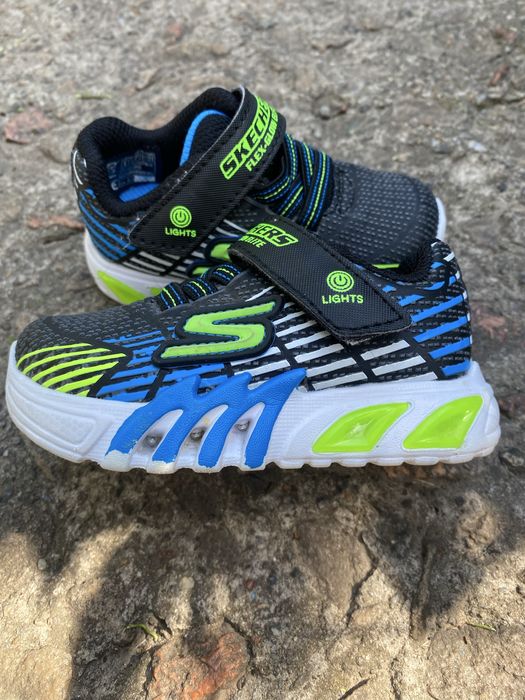 дитячі кросівки skechers з підсвіткою