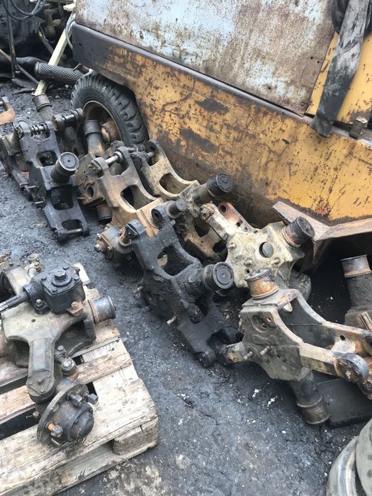 Продам балку Балканкар Електропогрузчик ЕВ717 і ЕВ687 ступиці