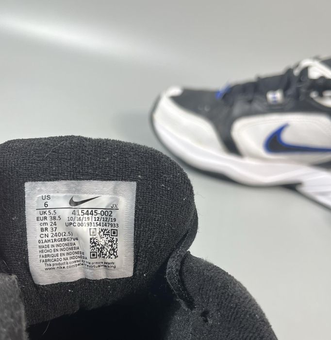 Кросівки Nike Monarch 38.5 розмір (по устілці 24 см)