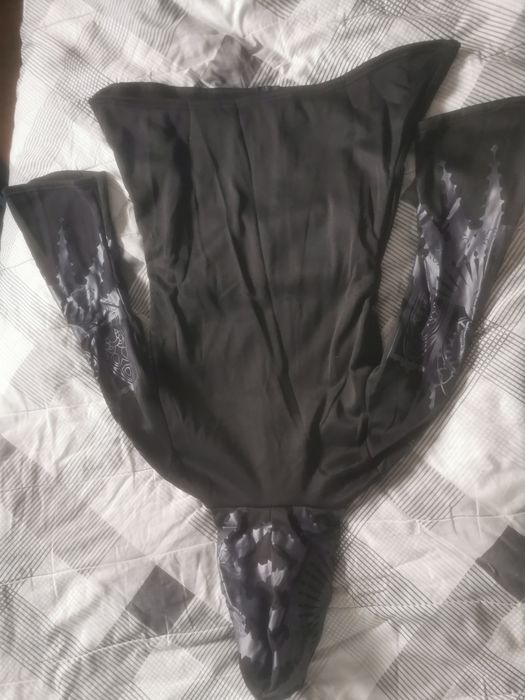 Cathedral hoodie Casaco médio com capuz, estampagem e fecho lua