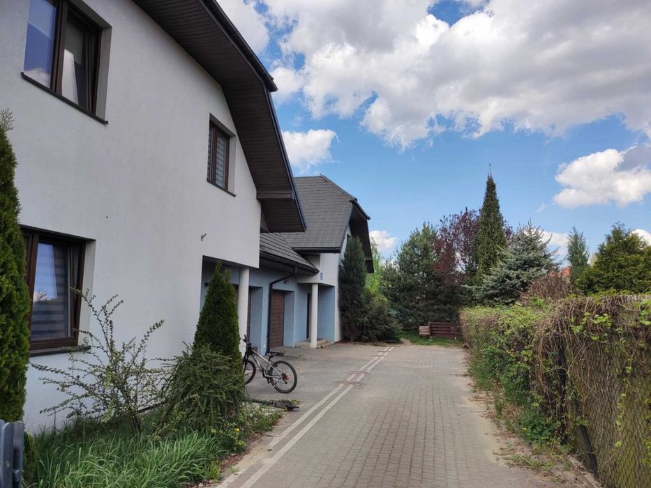 Pół bliźniaka 160 m2 działka 580 m2 Jabłonna dom