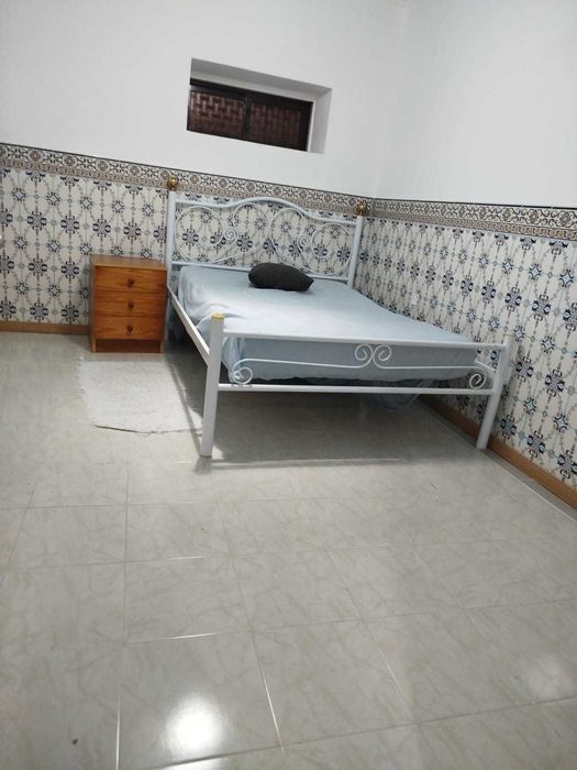 Quarto para arrendar