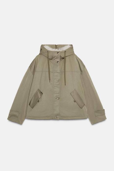 Коротка  парка з  капюшоном зі штучного хутра  Zara