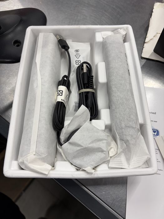 Зубна щітка Philips sonicare 7100