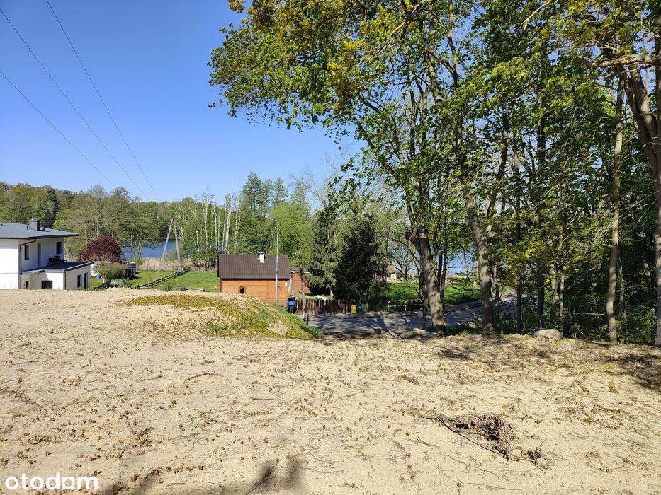 Działka budowlana nad jeziorem