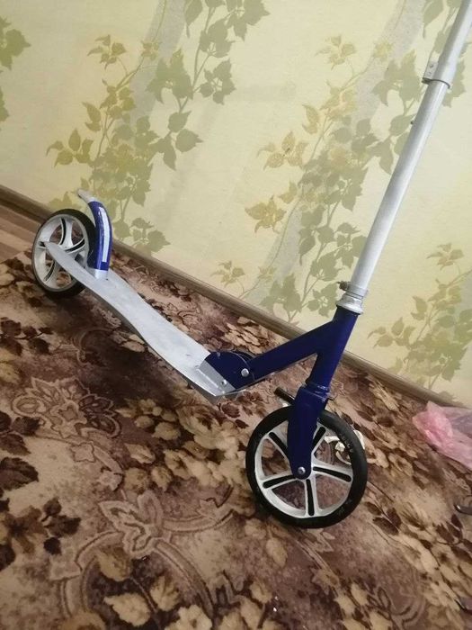 Самокат дитячий в гарному стані