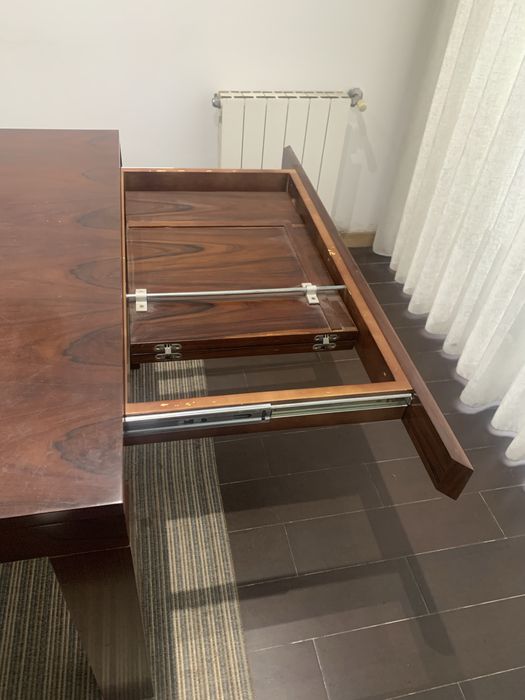 Mesa de sala de jantar