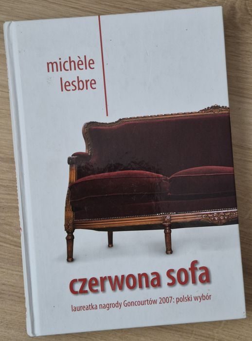 Czerwona sofa Michele Lesbre