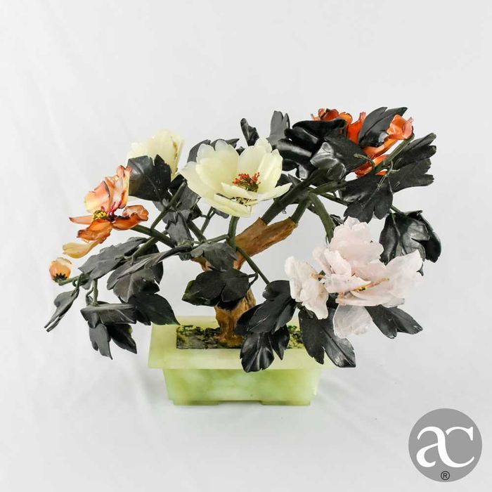 Árvore bonsai, China, feito em pedra, quartzo e jade