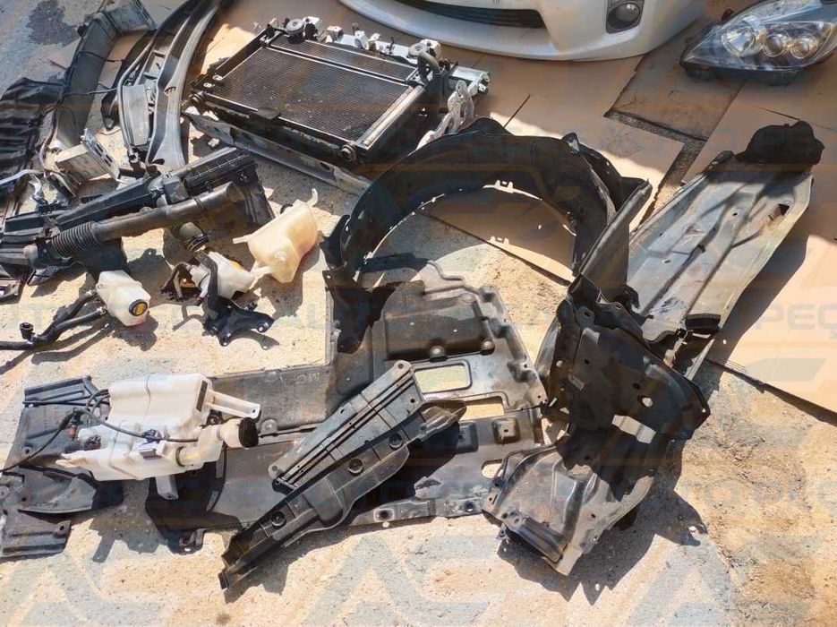 TOYOTA PRIUS III Frente Completa 2 0 0 9 - 2 0 1 5