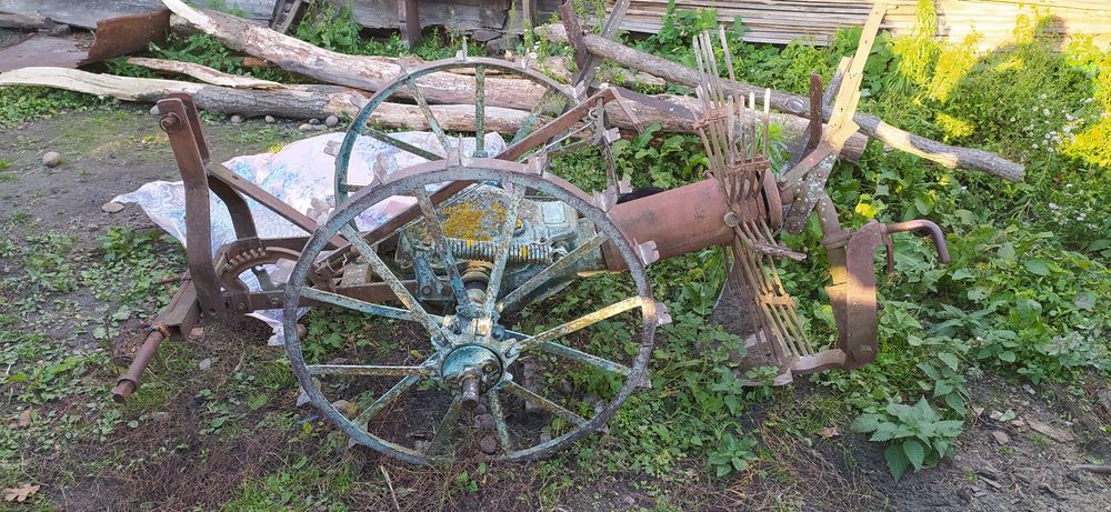 Продам копачку на трохточку .