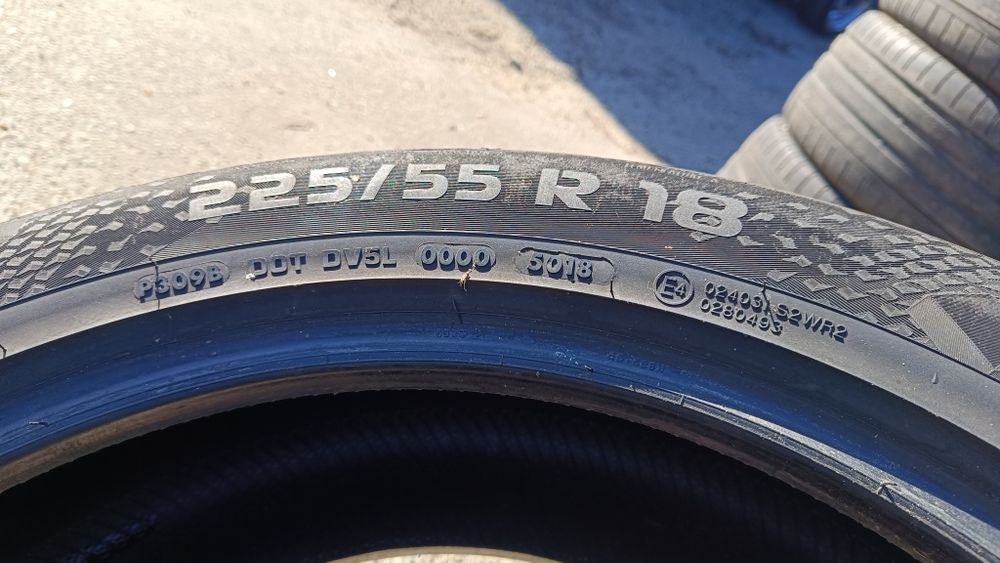2 x Vredestein Quatrack 5 225/55/18 98V