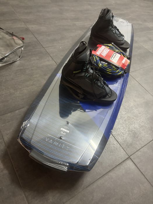 Prancha Wakeboard Jobe Nova Nunca usada