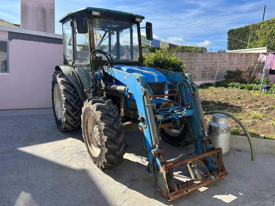 Trator New Holland TN75A 75cv 4x4 + Pá Carregadora + Grifa + Balde