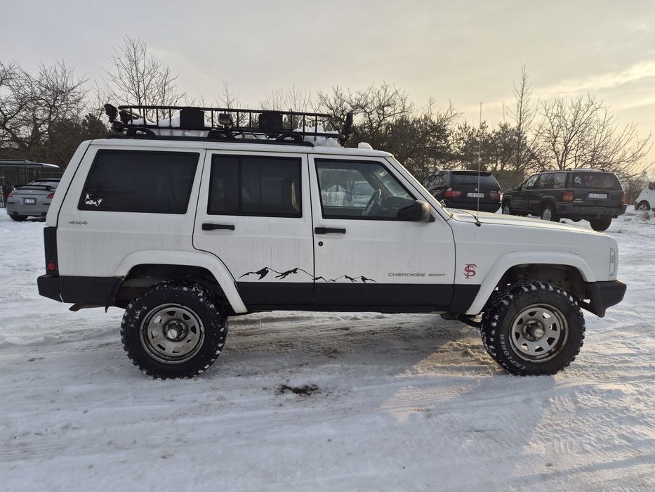 Jeep cheroke xj Polift 4.0 benzyna automat bardzo zdrowy
