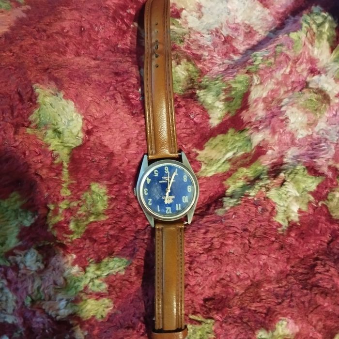 Часы винтажные на продажу