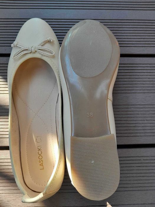 Buty - czółenka - Lasocki skórzane nowe
