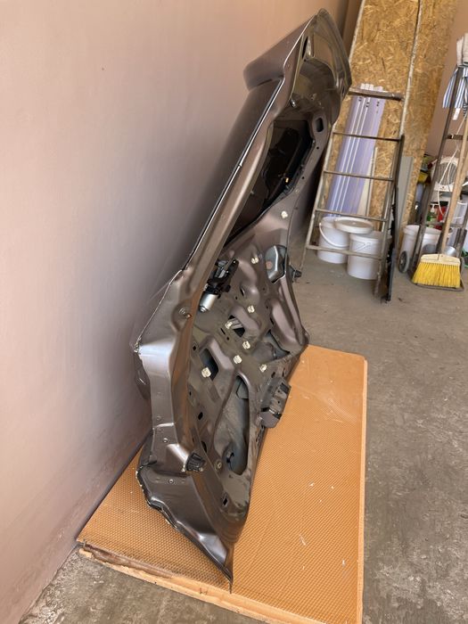 Кришка багажника Ляда на Меган 3 уніресал. В зборі. Оригінальна.