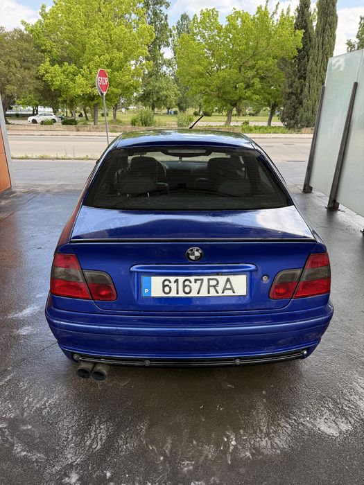 BMW 330D 2001 carro a circular diariamente foto 5