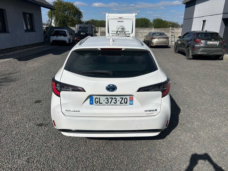 Toyota Corolla 1.8 hybryda 2023r