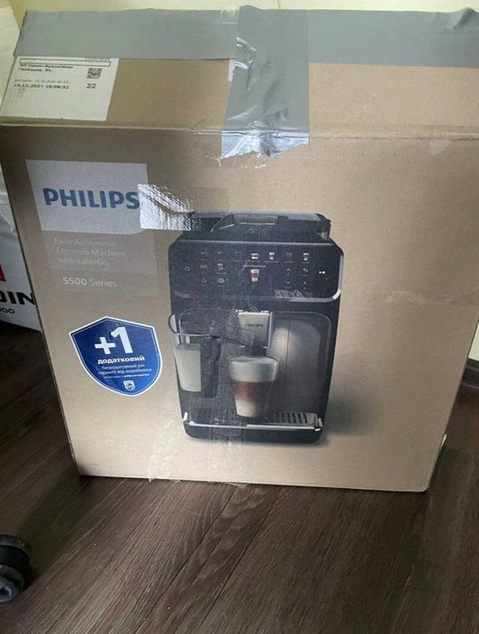Кавомашина PHILIPS Series 5500 LatteGo EP5547/90: 17 000 грн
