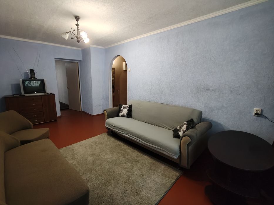 Подобово оренда 2-х кімнатна квартира в центрі Прилуки