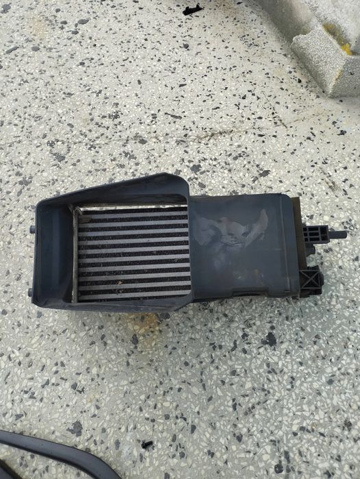intercooler z kierownicą powietrza ford focus mk3