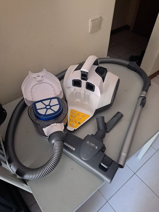 Vendo aspirador da Hoover Lander La71 preço já fixo.