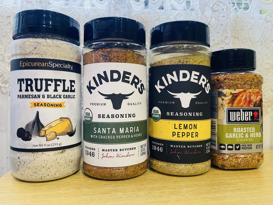 Приправи США Truffle  with Parmesan & Black Garlic  255 г;  Kinder’s Lemon Pepper 246;  Kinder’s Grilled Veggie 278 g; Weber Garlic & Herb 220 g.