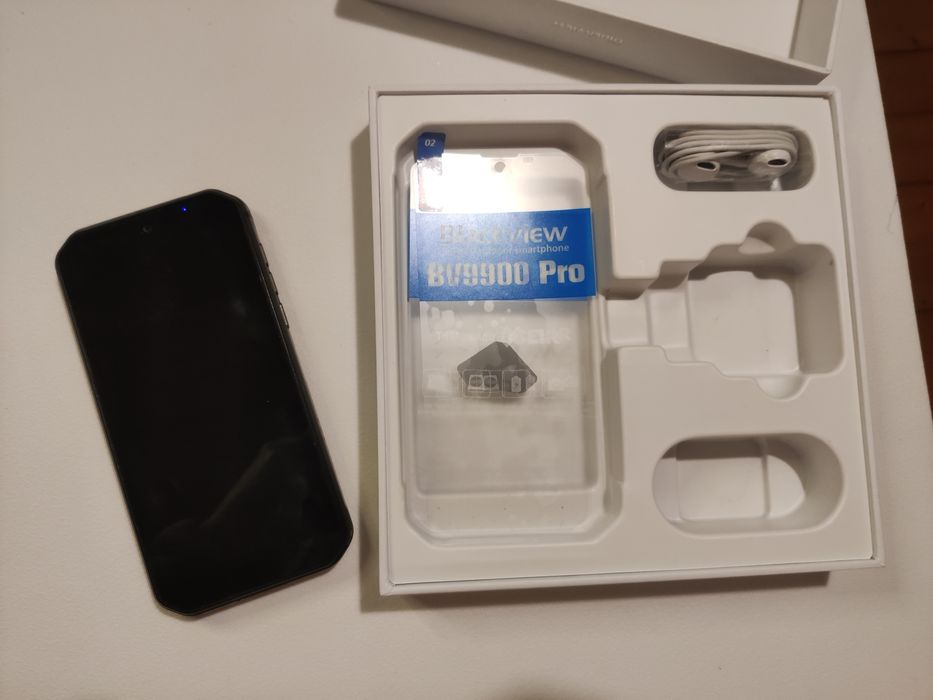 Telefon pancerny Blackview BV 9900 Pro z kamerą termowizyjną, 128 GB,