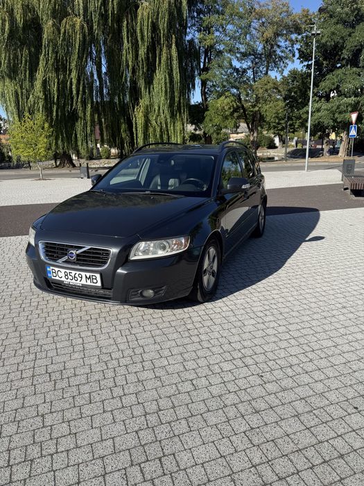 Volvo v-50. Вольво v-50