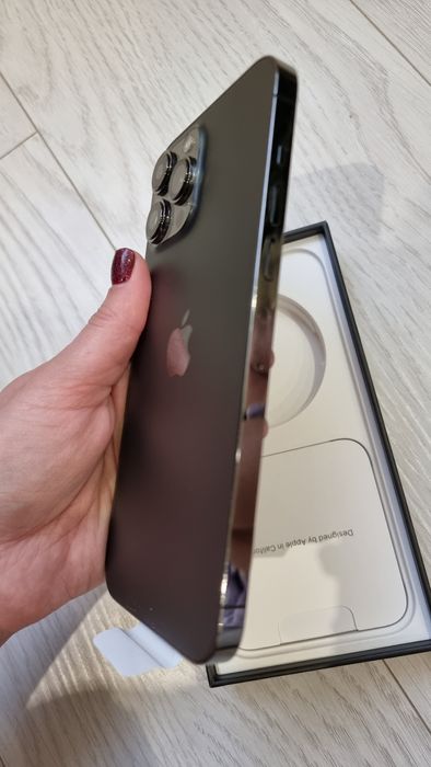 iPhone 13 pro на 1 ТВ