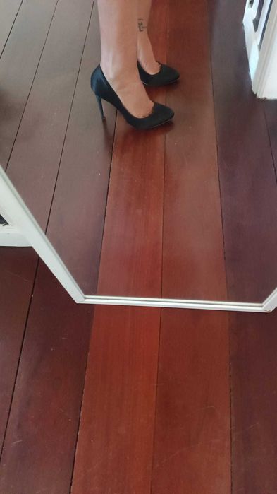 Sapato Stilleto em tecido como novos