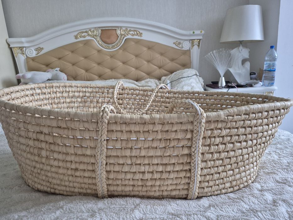 Плетена люлька з матрацом