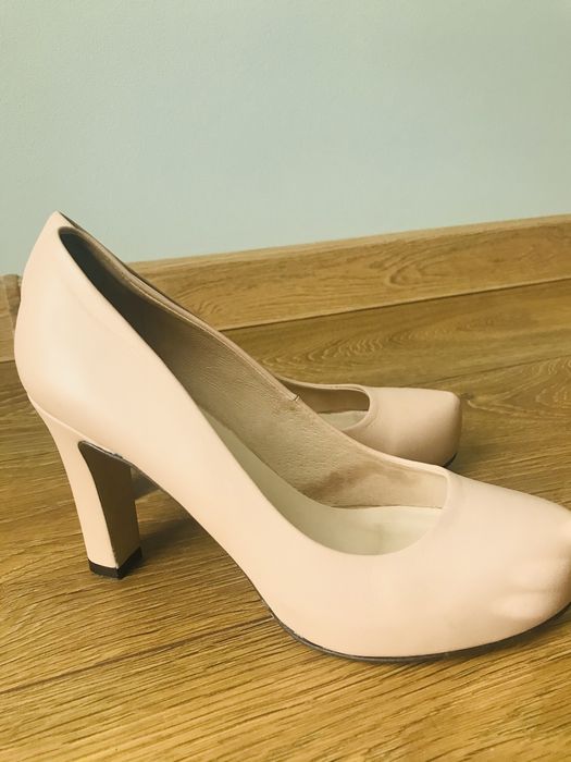 Buty czółenka Baldowski rozmiar 36